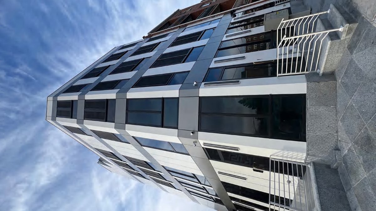 Modern US villa specifying aluminium window and door systems